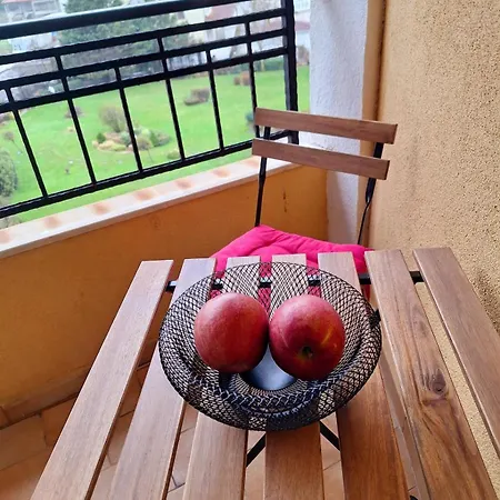 Appartement Tiny In Regina Mare