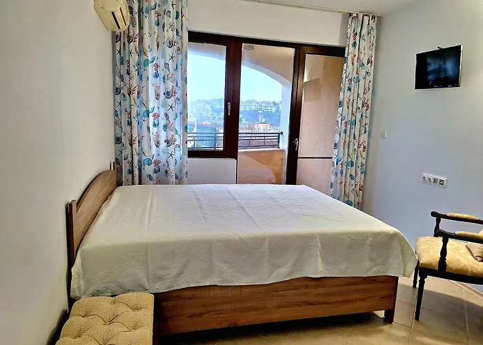 Tiny In Regina Mare Апартамент *