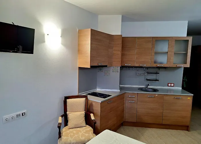 Tiny In Regina Mare Tsarevo