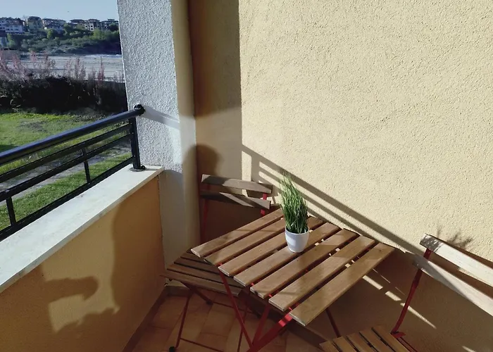 Tiny In Regina Mare * Tsarevo